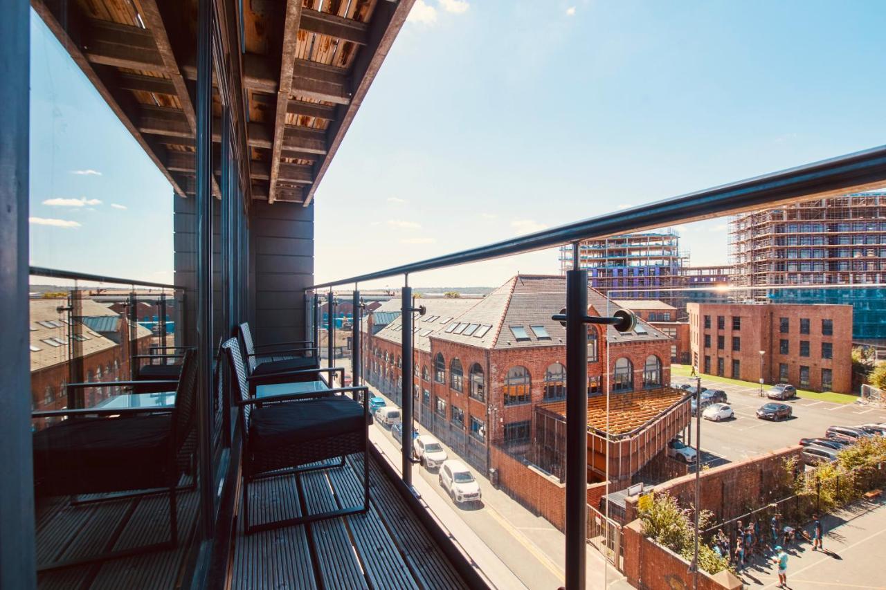 King Deluxe City Apt Large Balcony& Free Parking! 리즈 외부 사진