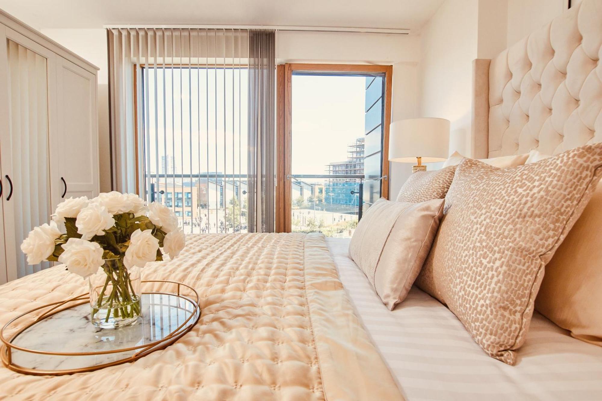 King Deluxe City Apt Large Balcony& Free Parking! 리즈 외부 사진